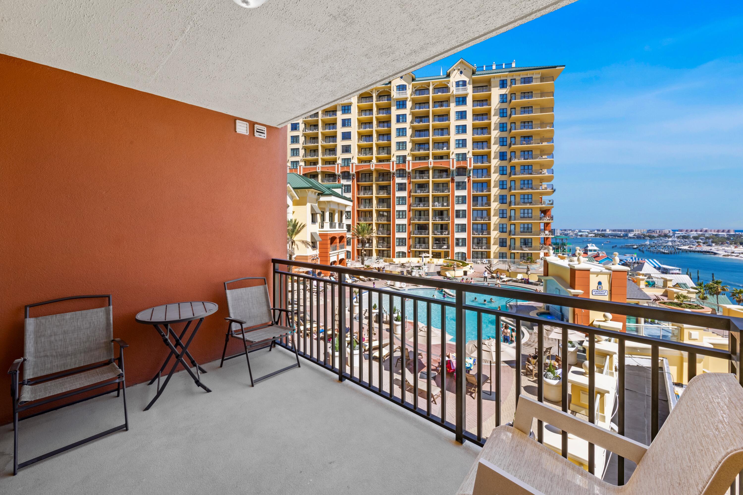 10 Harbor Boulevard W324