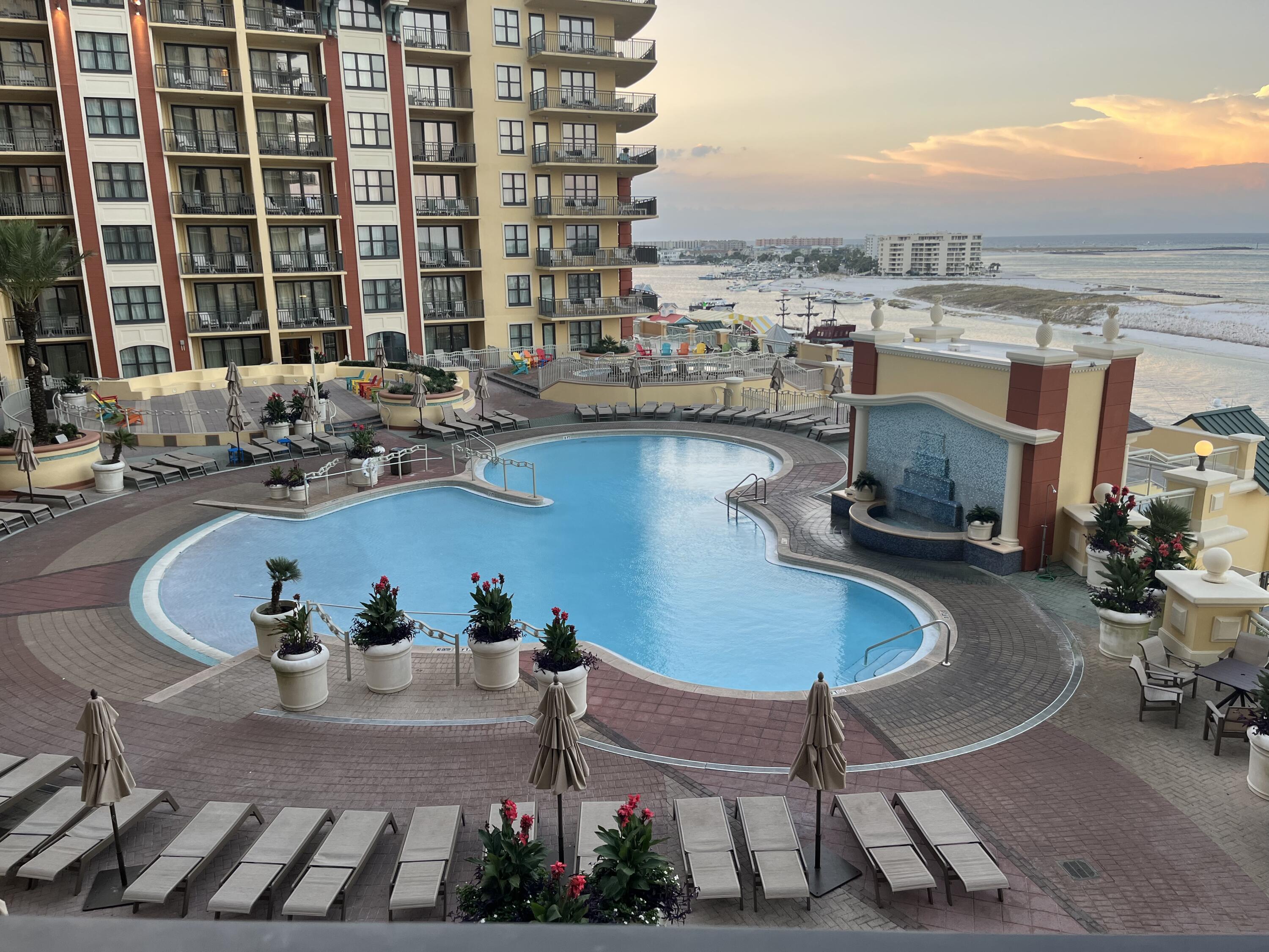 10 Harbor Boulevard W324