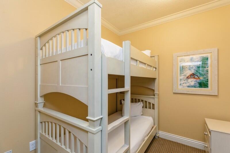 10 Harbor Boulevard W324
