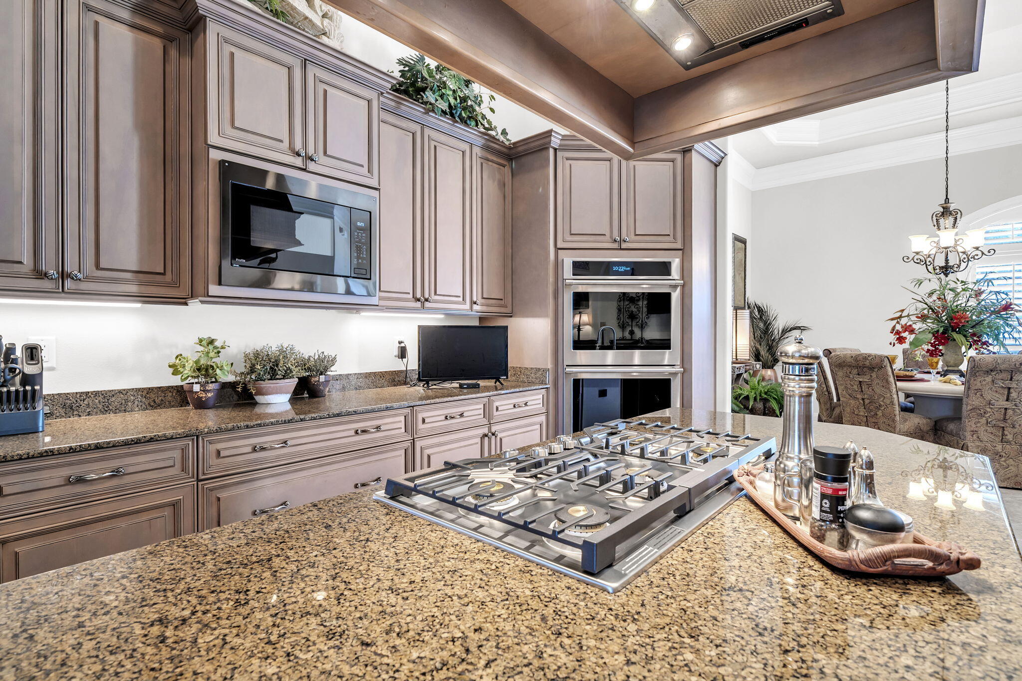 381 Grassy Cove