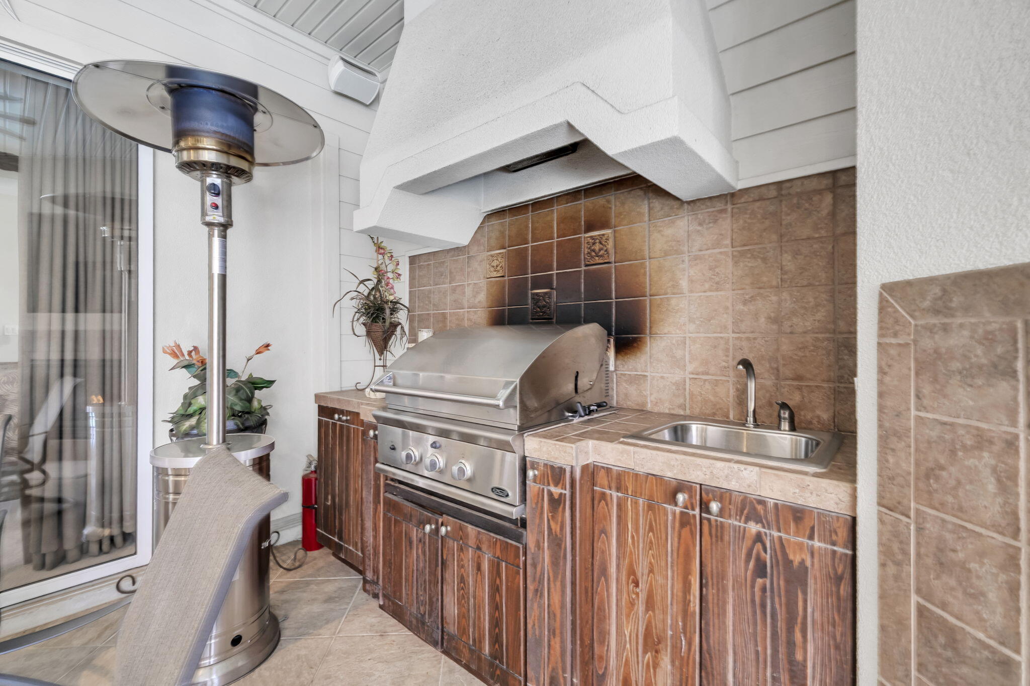 381 Grassy Cove