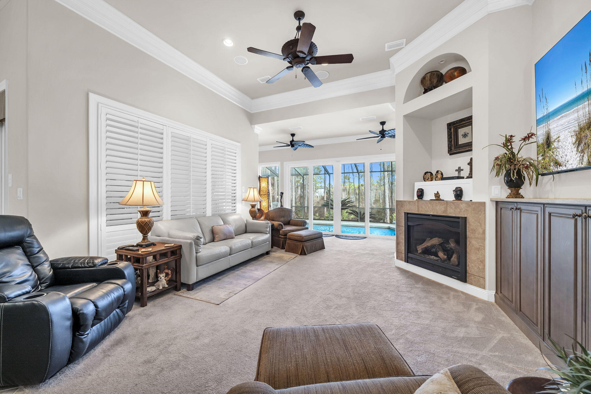 381 Grassy Cove