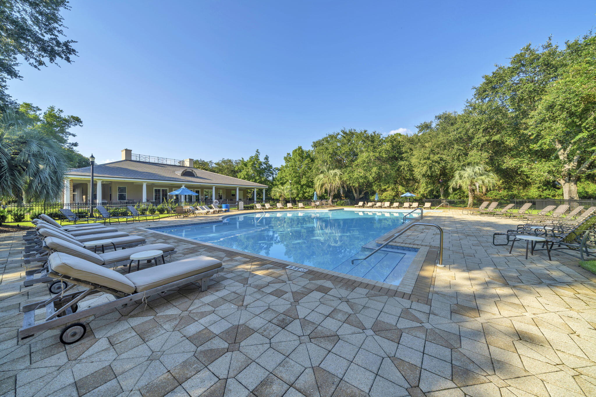 381 Grassy Cove