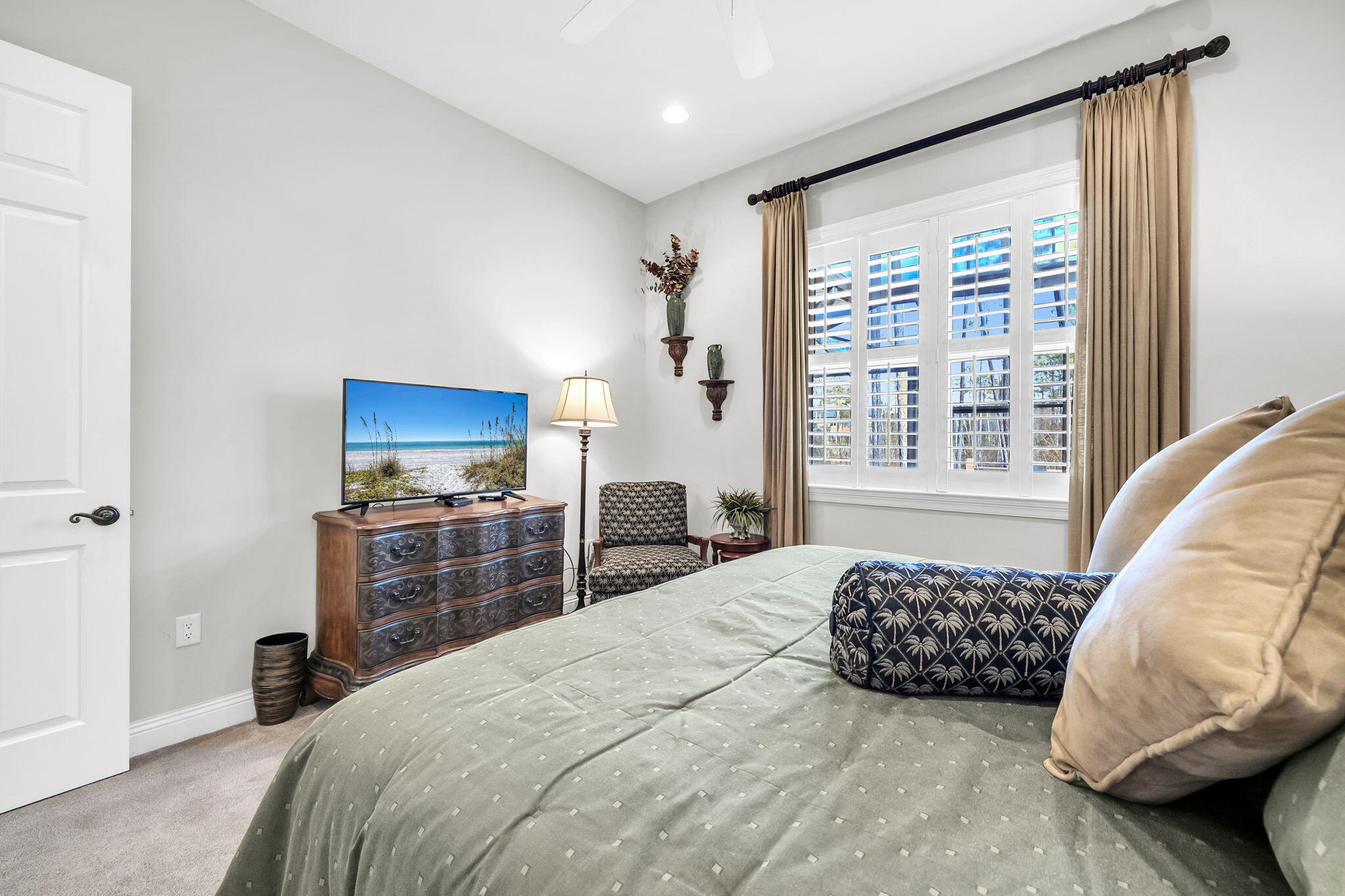 381 Grassy Cove