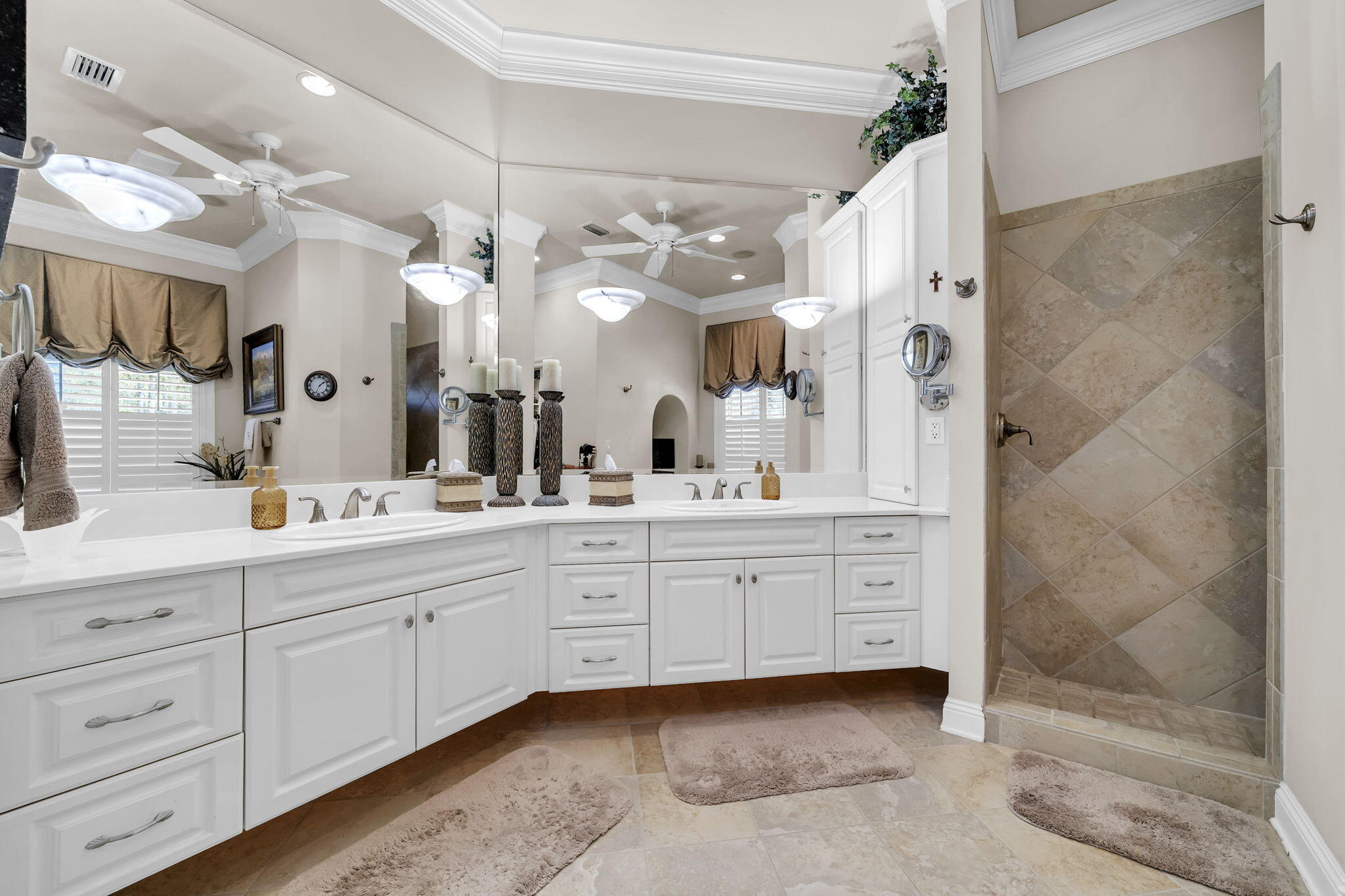381 Grassy Cove