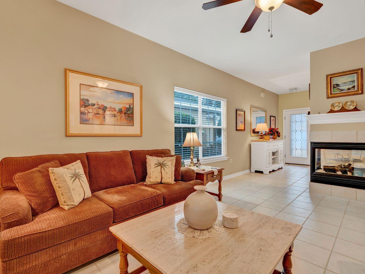 1325 Treasure Cove