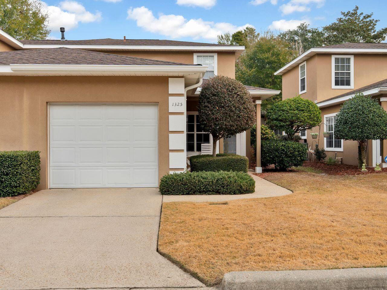 1325 Treasure Cove