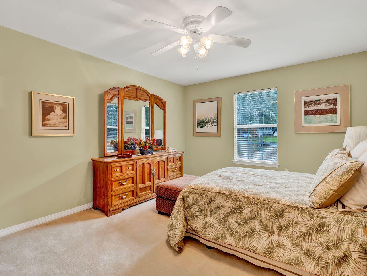1325 Treasure Cove