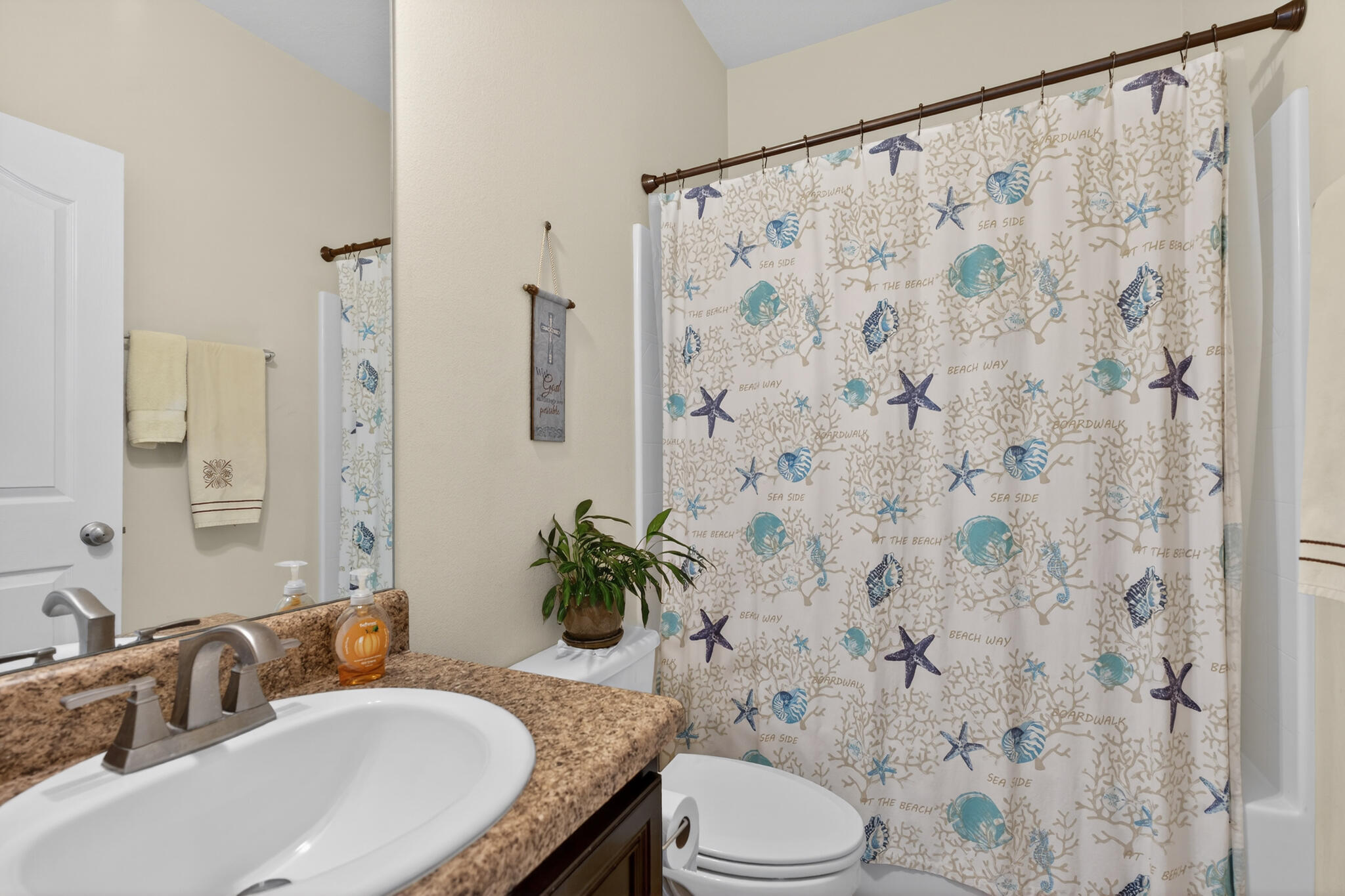 864 Cocobolo Dr