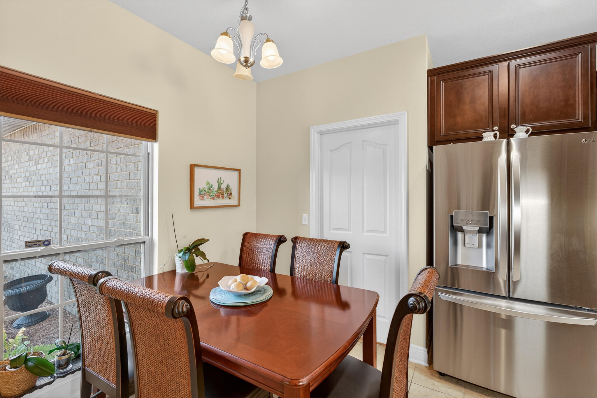 864 Cocobolo Dr