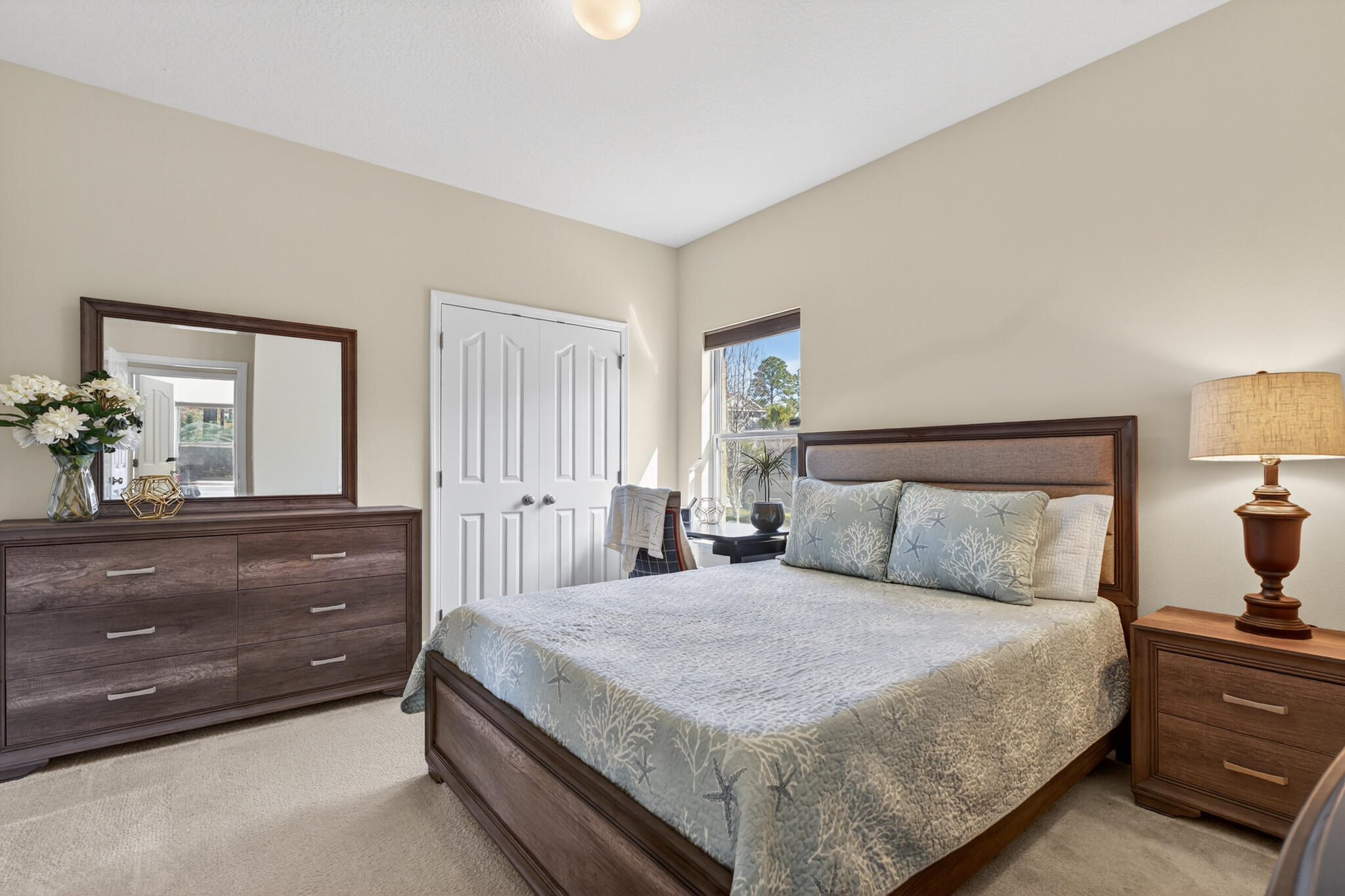 864 Cocobolo Dr