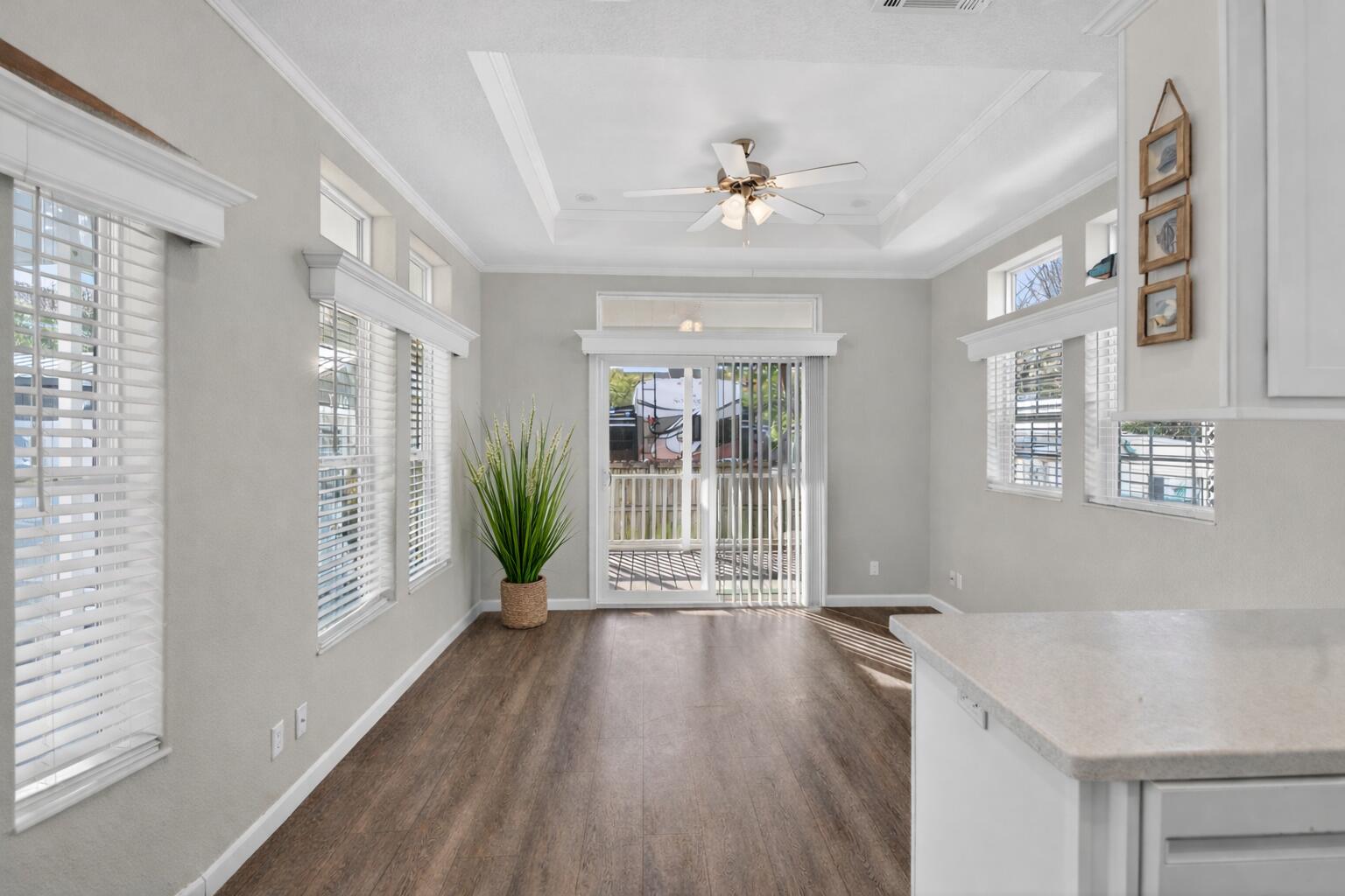 44 E Bradley Street #6