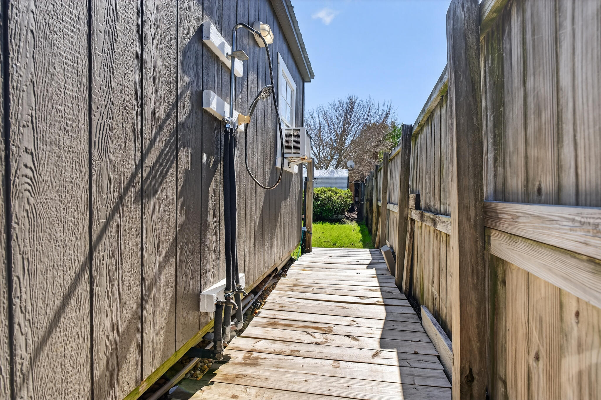 44 E Bradley Street #6