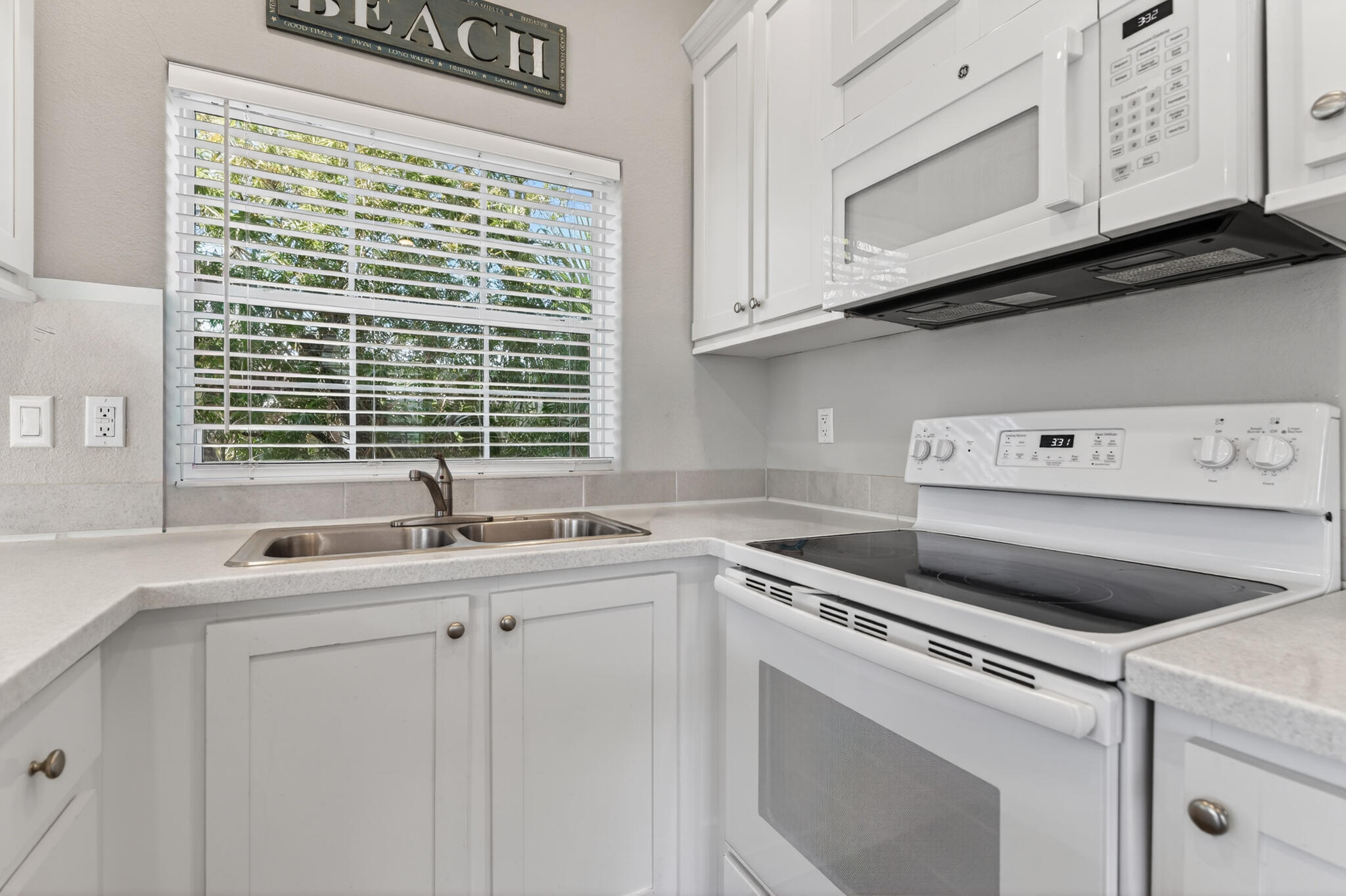 44 E Bradley Street #6