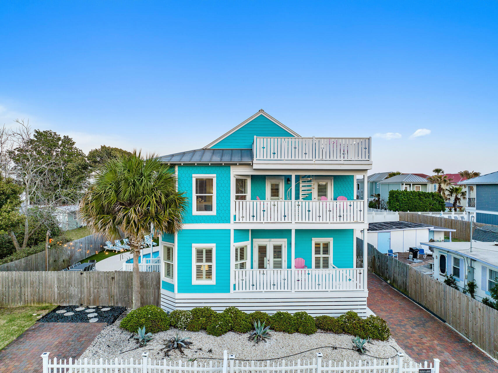 69 Pompano Street