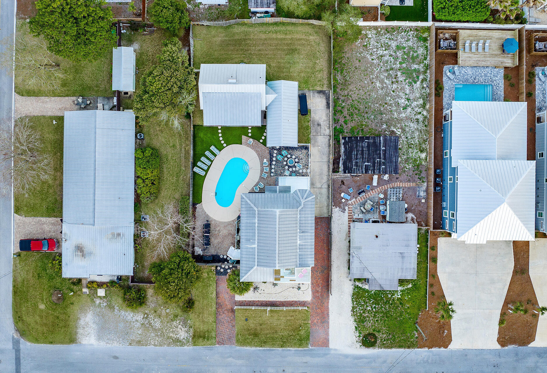 69 Pompano Street