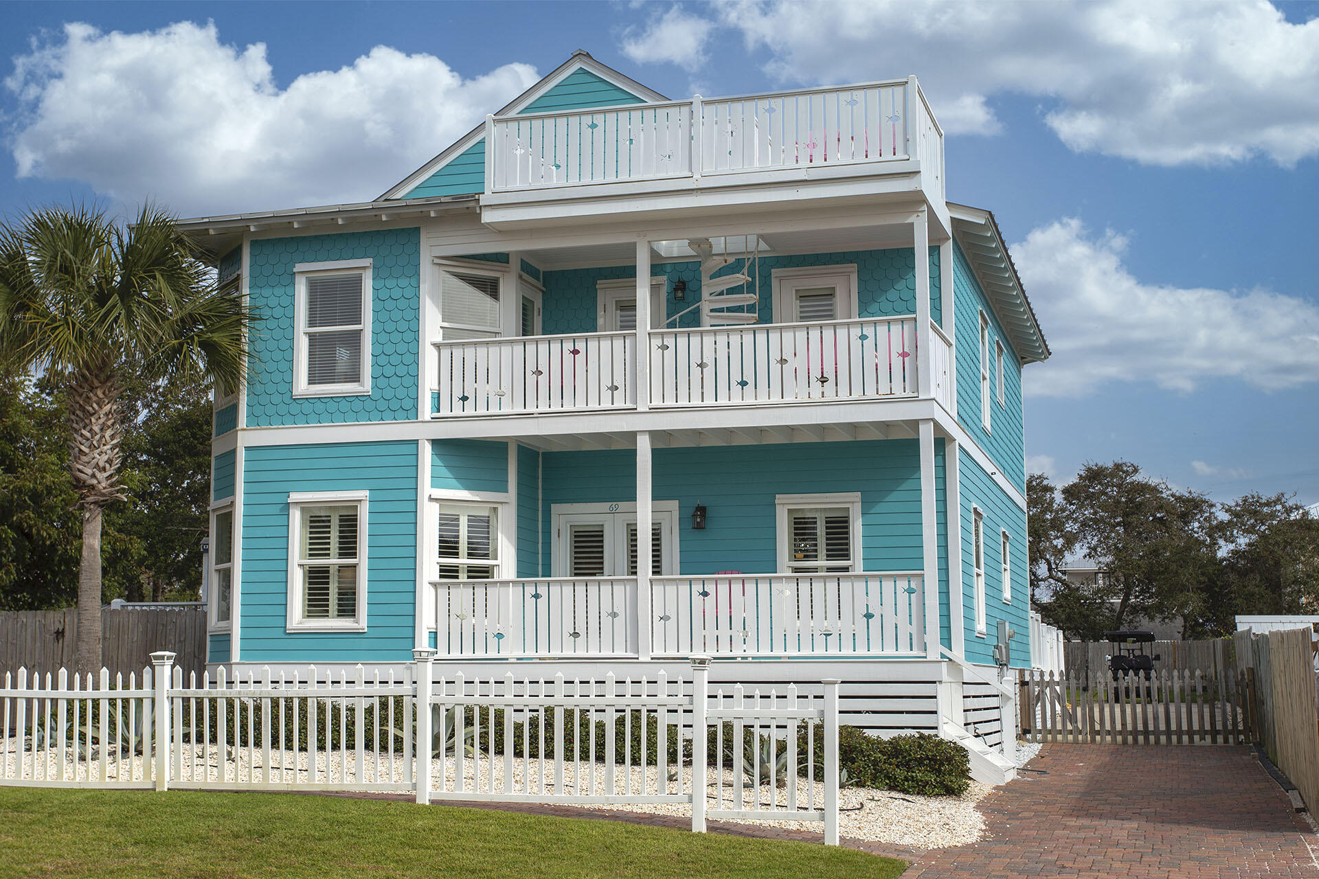 69 Pompano Street