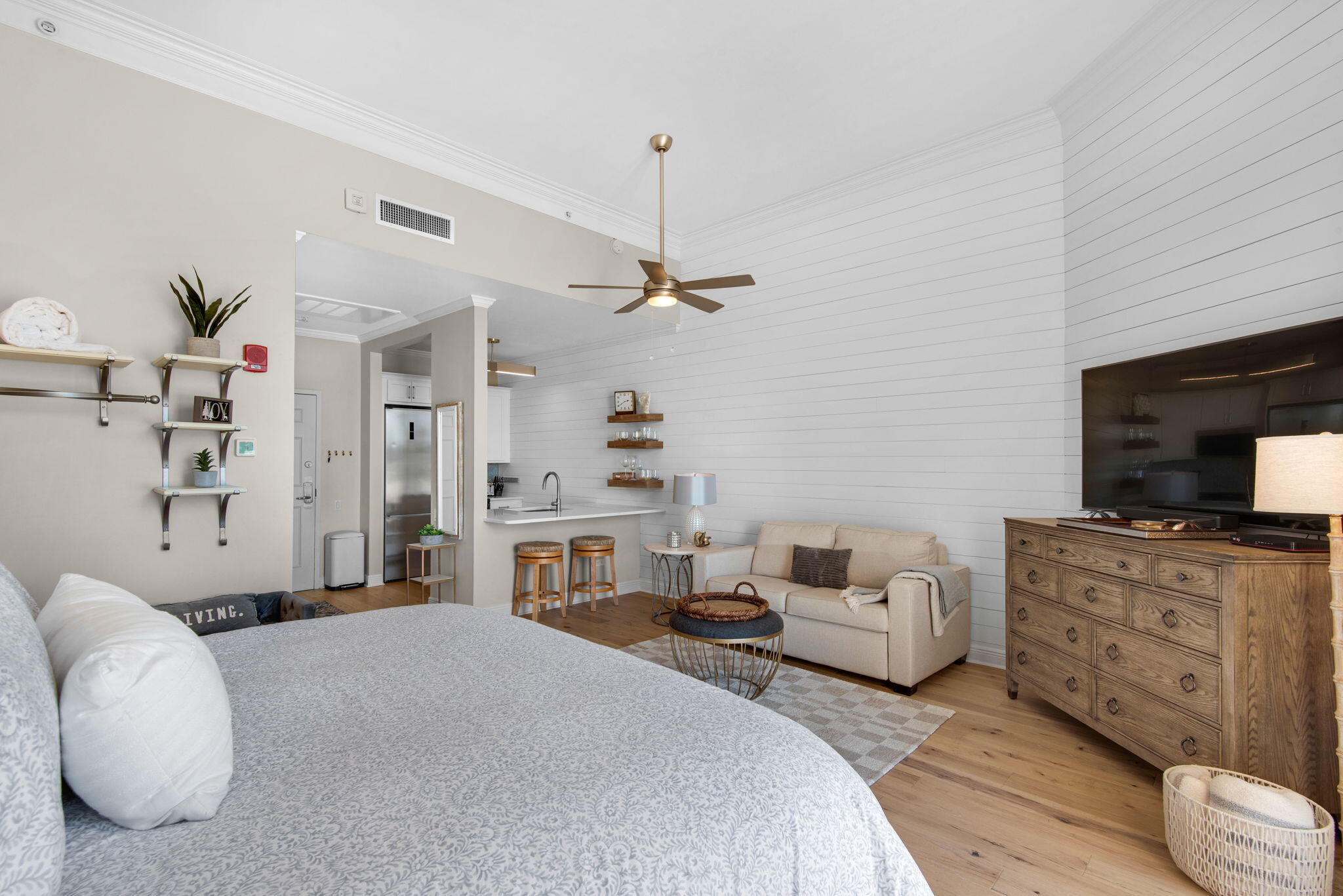 15300 Emerald Coast Parkway 204