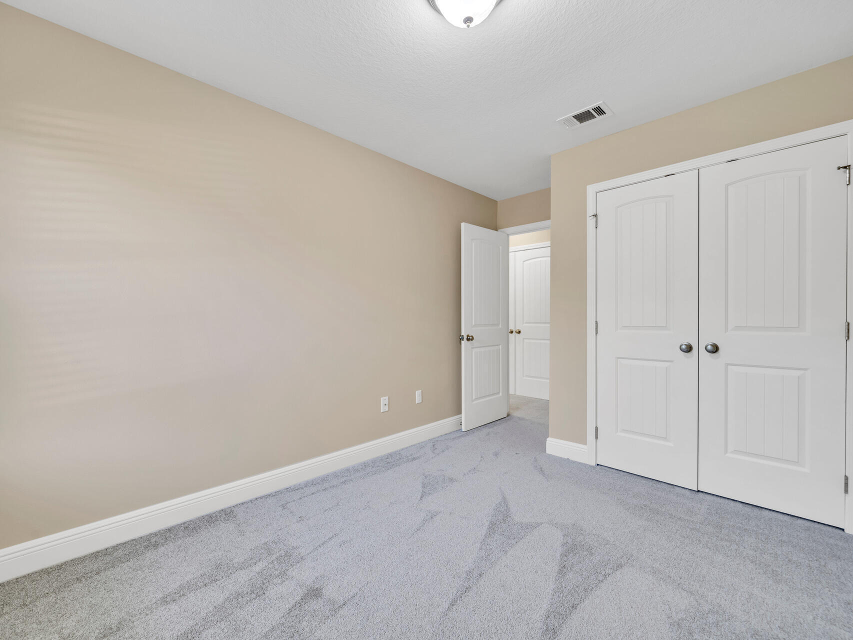 19 E Shady Oaks Lane UNIT B
