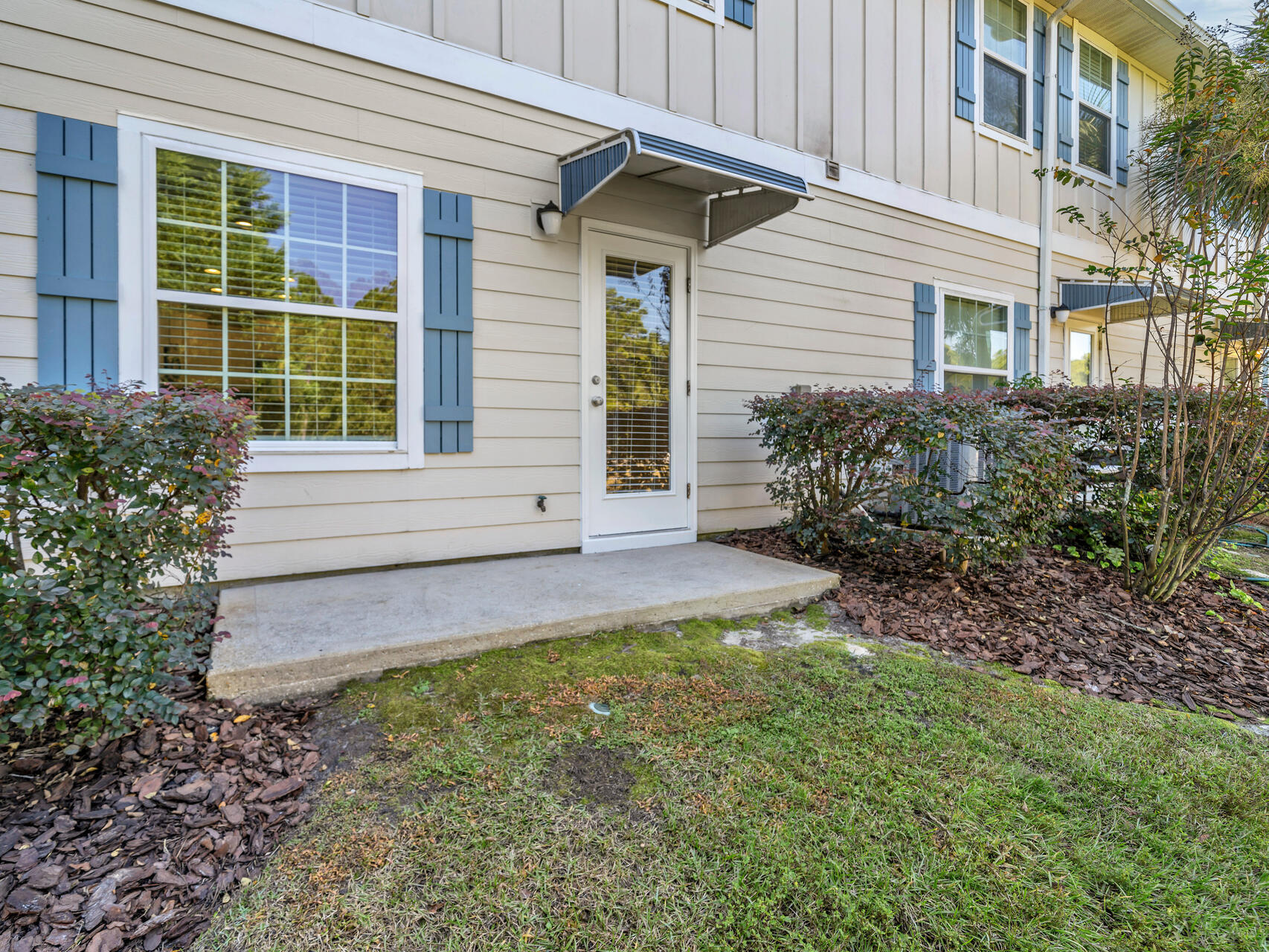 19 E Shady Oaks Lane UNIT B