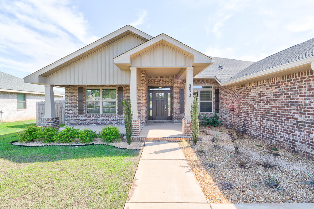 5823 Crestlake Drive