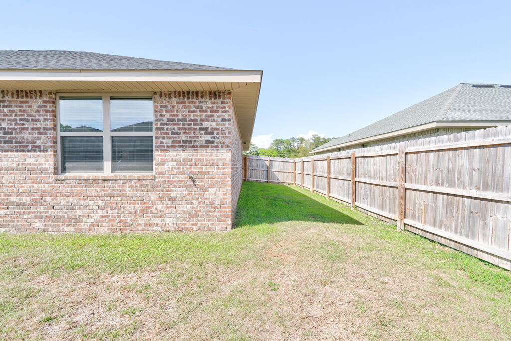 5823 Crestlake Drive