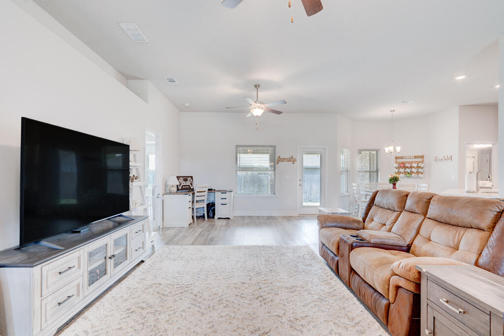 5823 Crestlake Drive