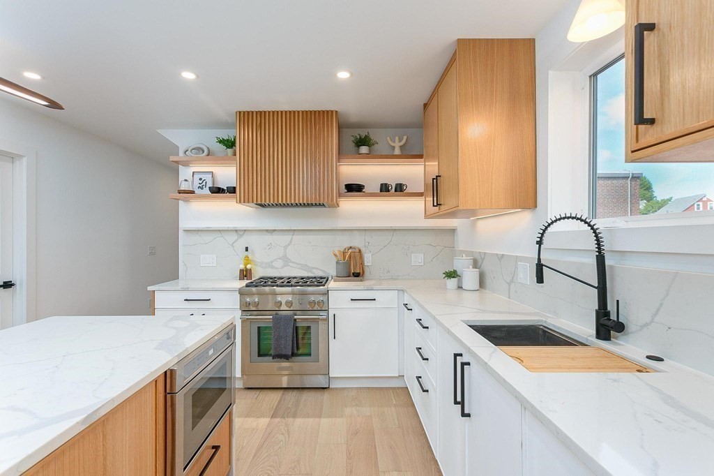 66 Bow St # 66