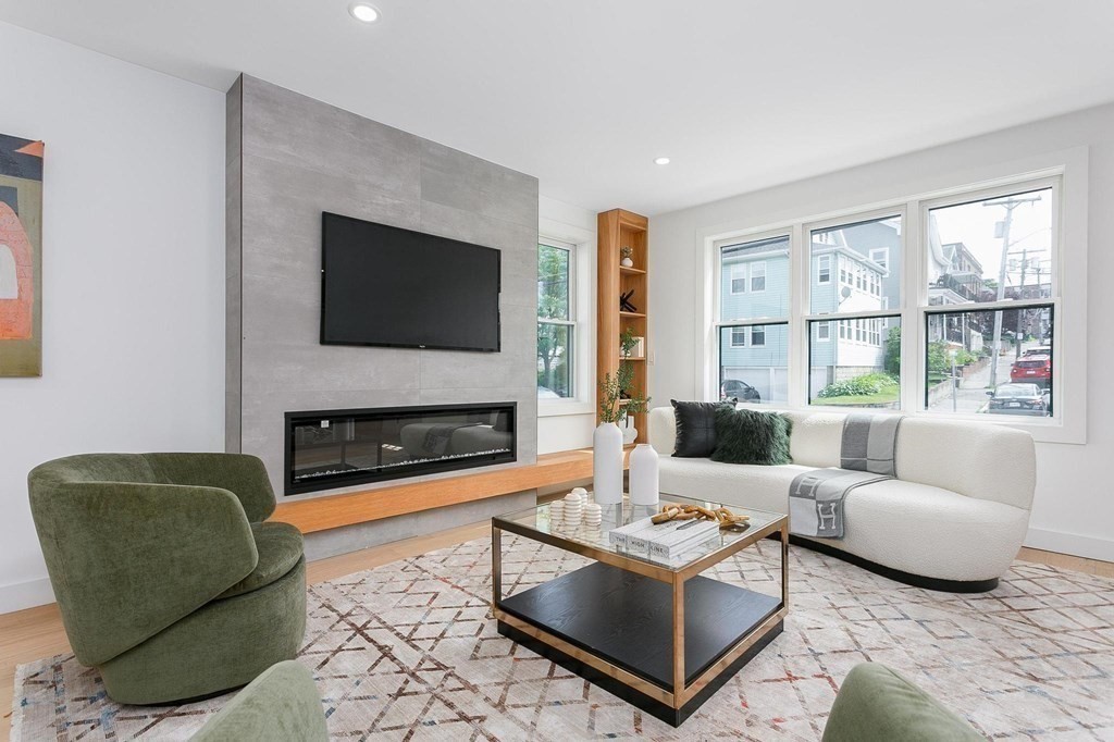 66 Bow St # 66