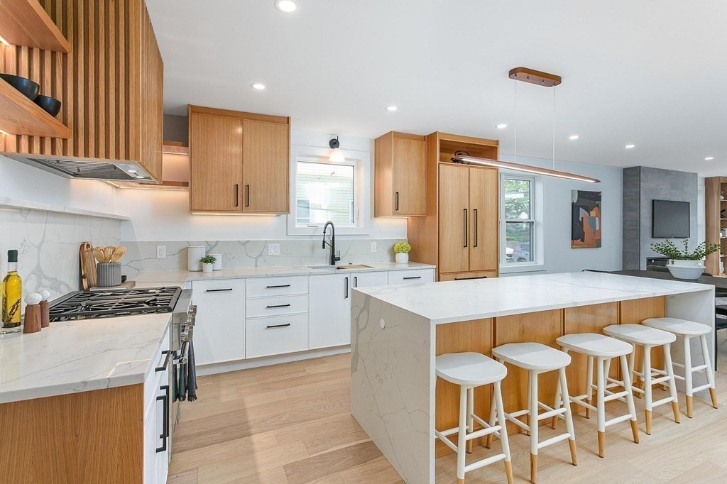 66 Bow St # 66