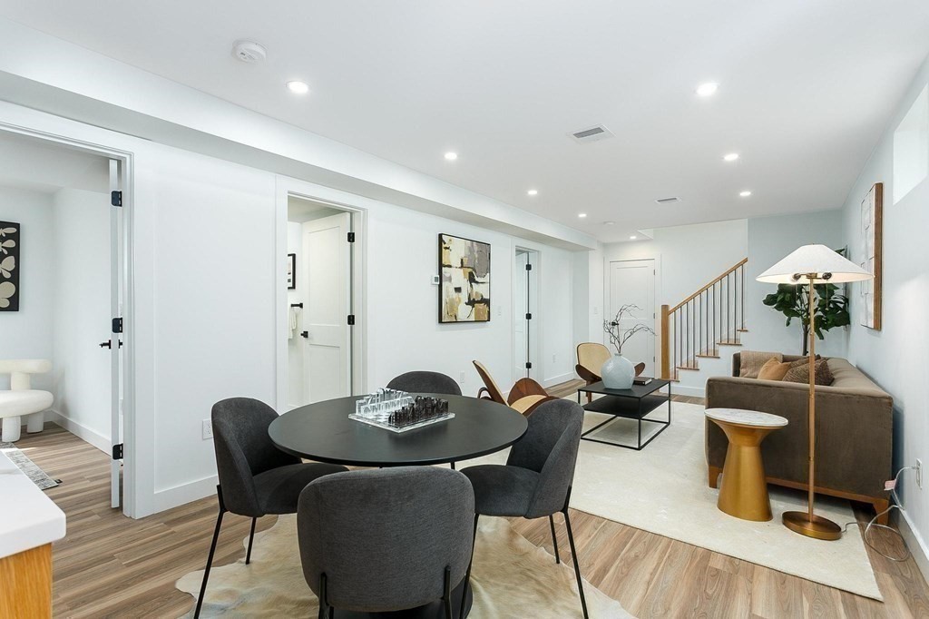 66 Bow St # 66