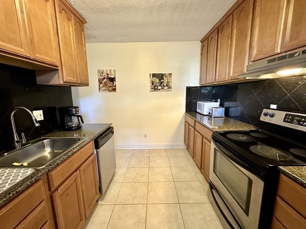 75 Waldemar Avenue # 101