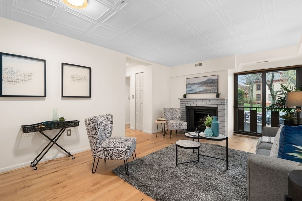 44 Concord Ave # 103