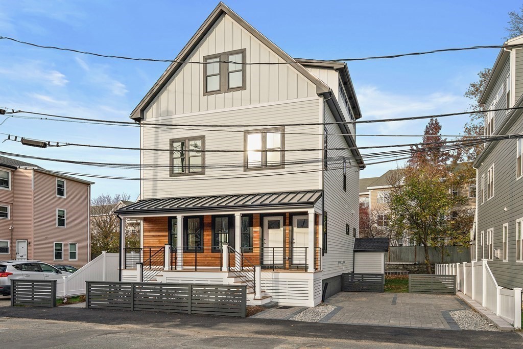 19 Woodbine St # 19