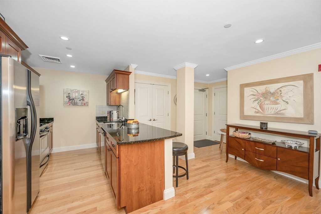 426 Main Street # 407