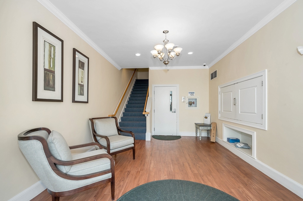 426 Main Street # 407