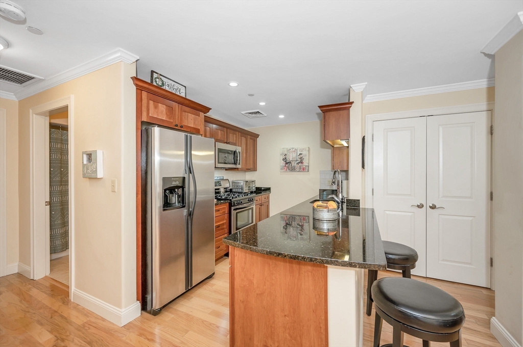 426 Main Street # 407