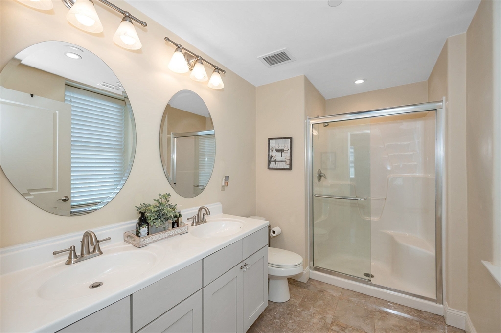 426 Main Street # 407