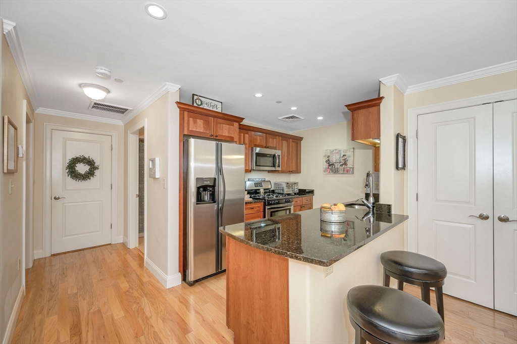 426 Main Street # 407