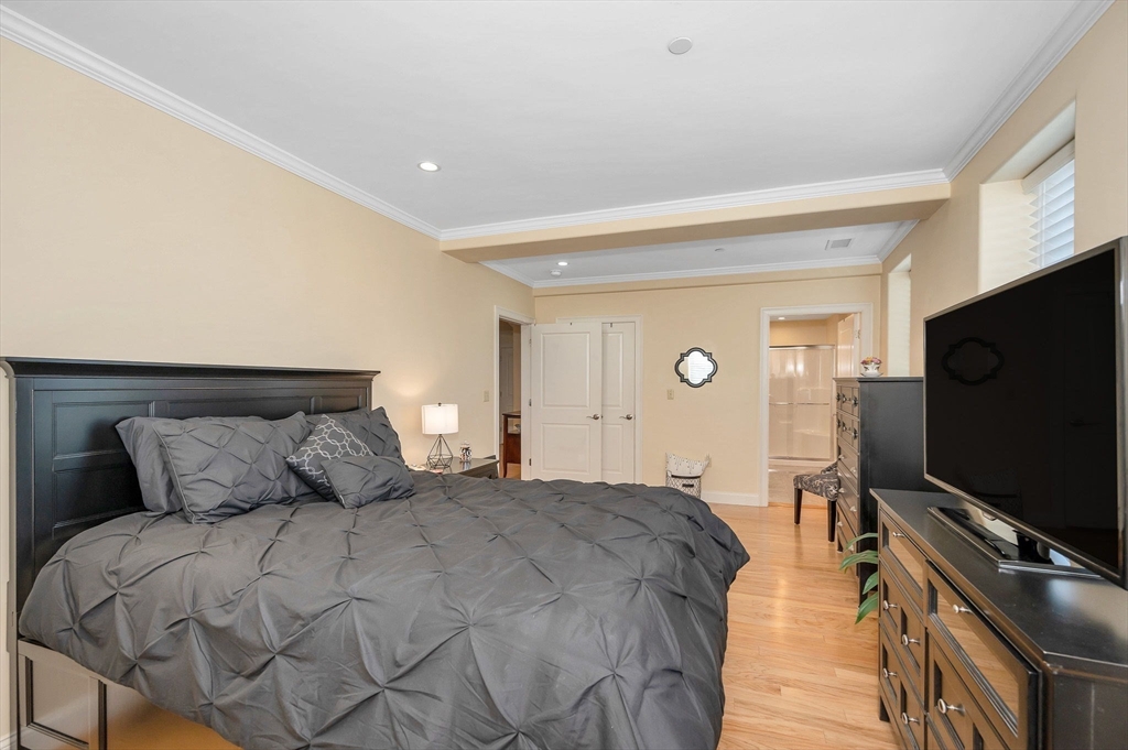 426 Main Street # 407