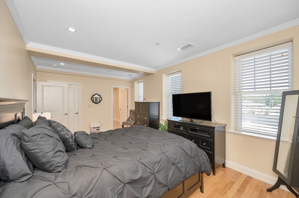426 Main Street # 407