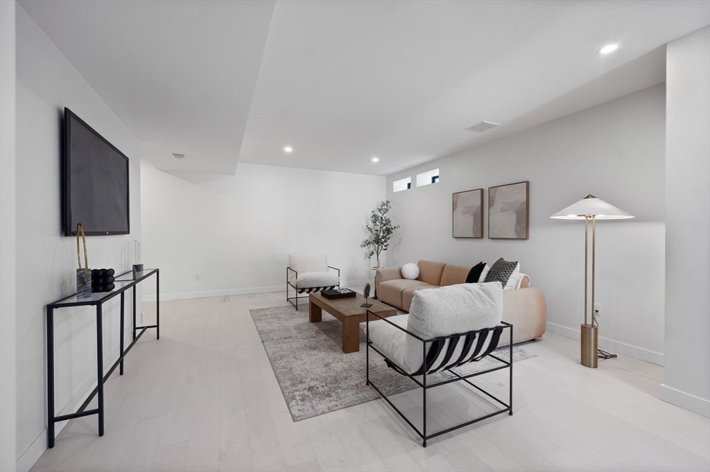 147A Lexington Street # 1