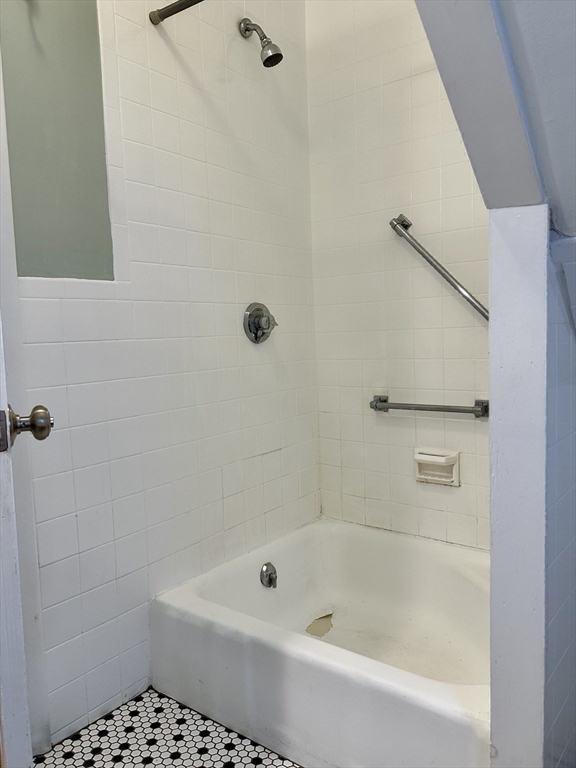 7A Fairlee St. # 1