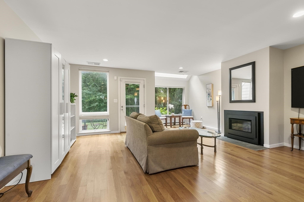 171 Swanton St # 12