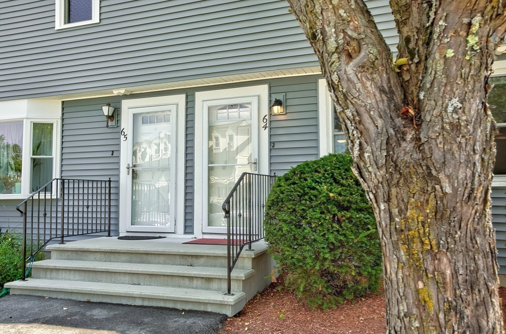 64 Merrimack Meadows Ln # 64