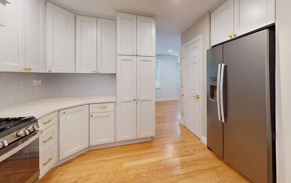 8 Knollwood Court # 8