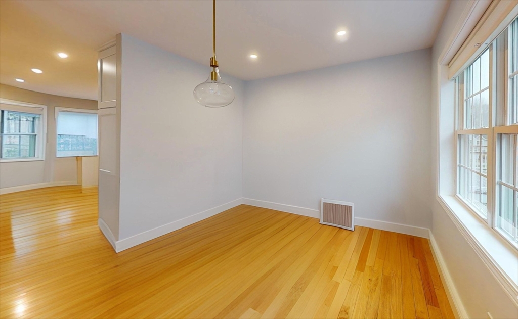 8 Knollwood Court # 8