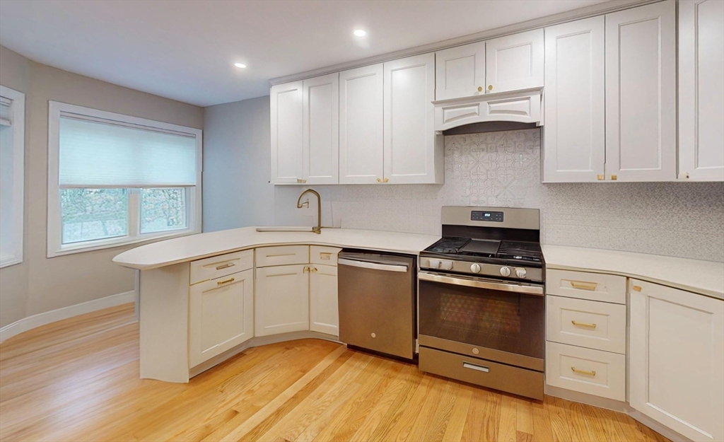 8 Knollwood Court # 8