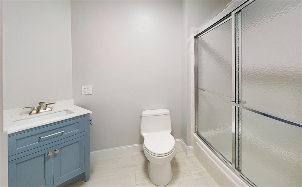 8 Knollwood Court # 8