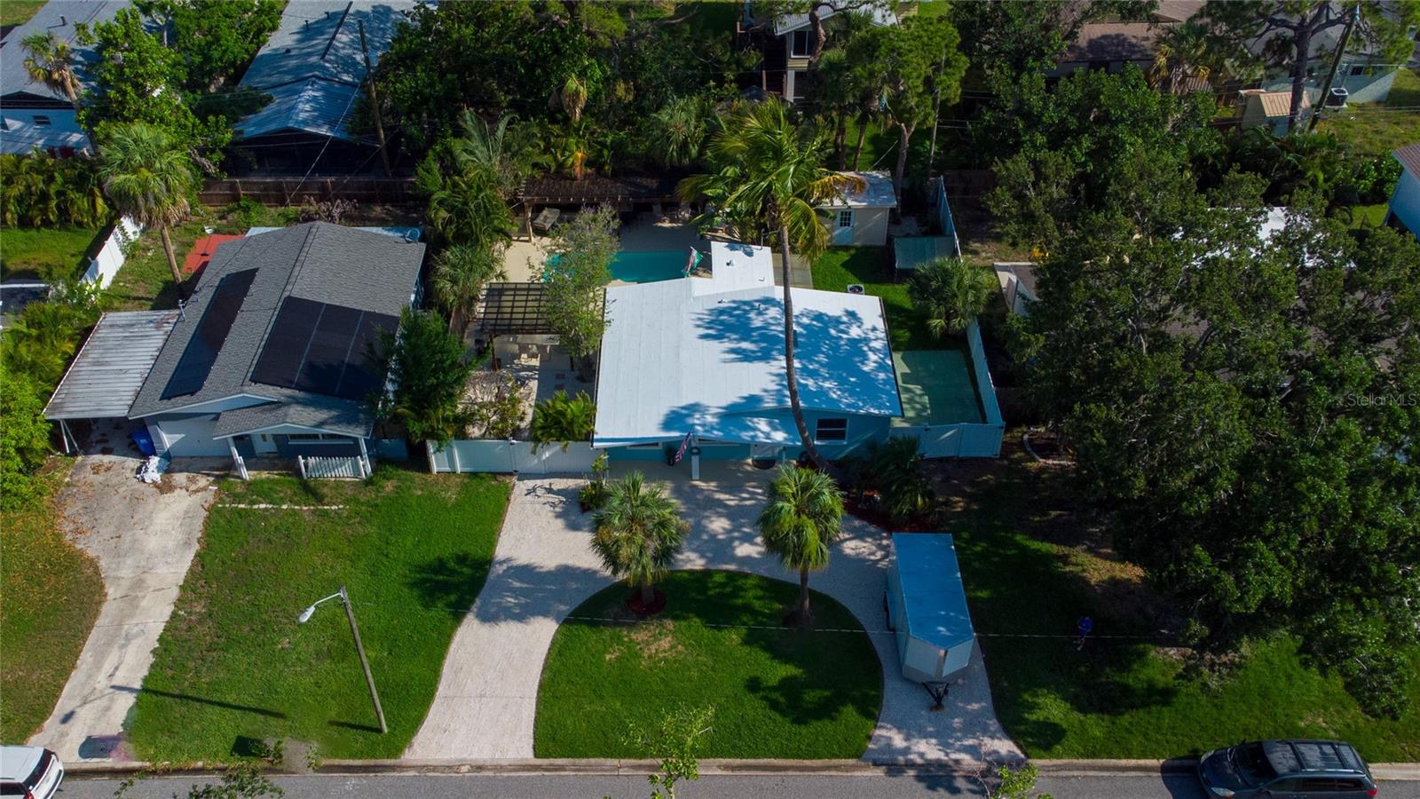 1835 MICHIGAN AVE NE